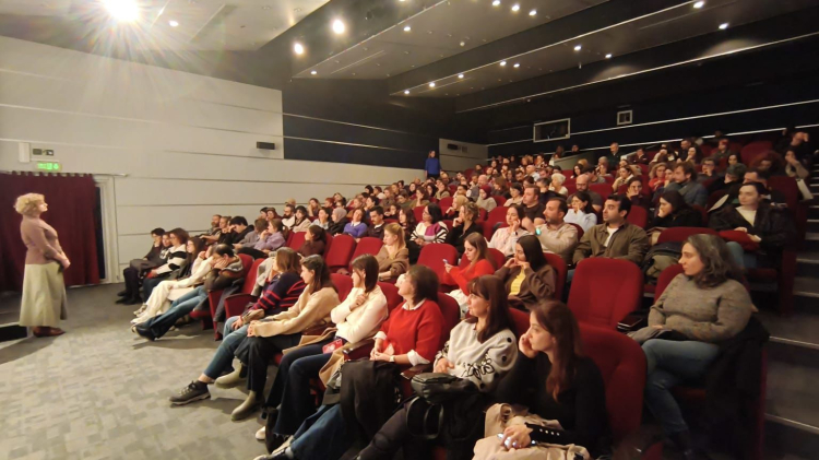 Bursa Nilüfer Belediyesi Yeni Yapımla İzleyiciyi Buluşturdu