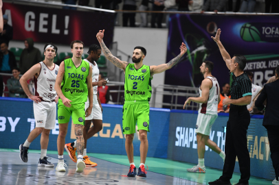 TOFAŞ, Trapani Shark’i uzatmada geçerek galibiyet serisini sürdürdü