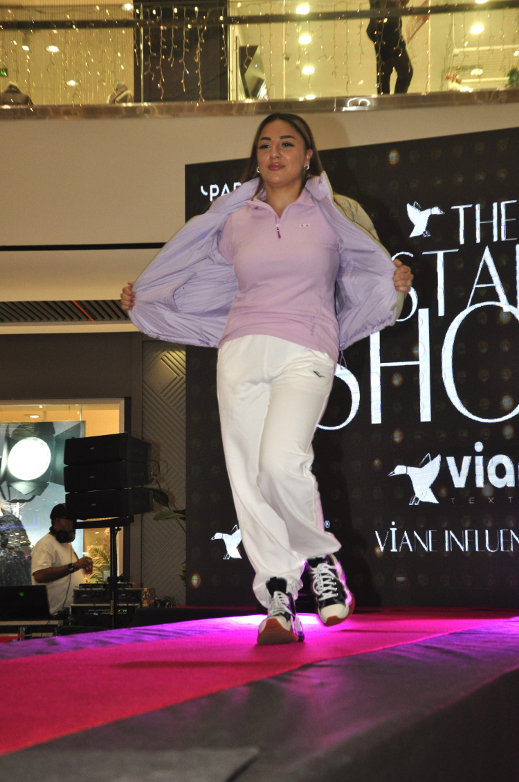 Viane Bursa'da İlk Influencer Defilesiyle Büyük İlgi