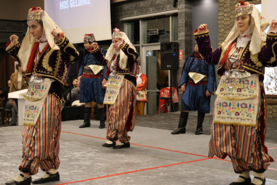 7 Bölge Halk Oyunları Gösterisi