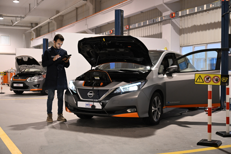 Mesleki Yeterlilik Sınav ve Belgelendirme Merkezi