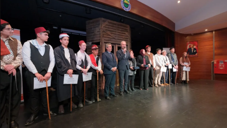 İnegöl'de gençler yeteneklerini sergiledi