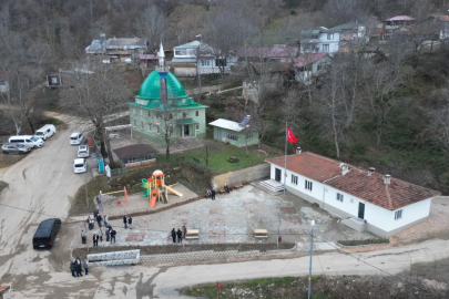 İnegöl’de Meydan ve Çevresi Yenilendi