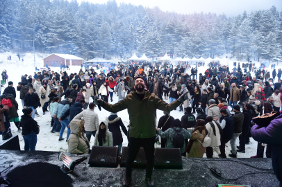 Çocuklar için karne hediyesi: Alaçam Kar Festivali