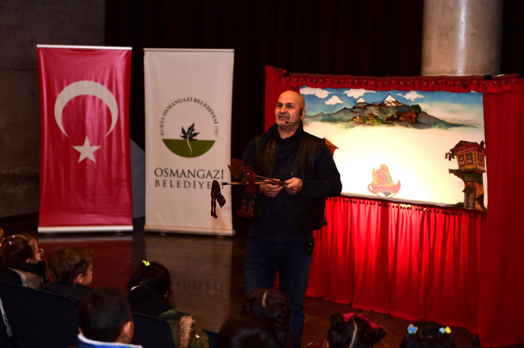 Bursa Osmangazi'de Karagöz Çocuklar İçin Açıldı
