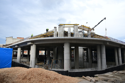 Bursa Yavuzselim Kapalı Pazar Alanında Çalışmalar Sürüyor