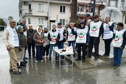 Mudanya’da Emeklilerden Zam Teklifi İçin Hemen Eylem