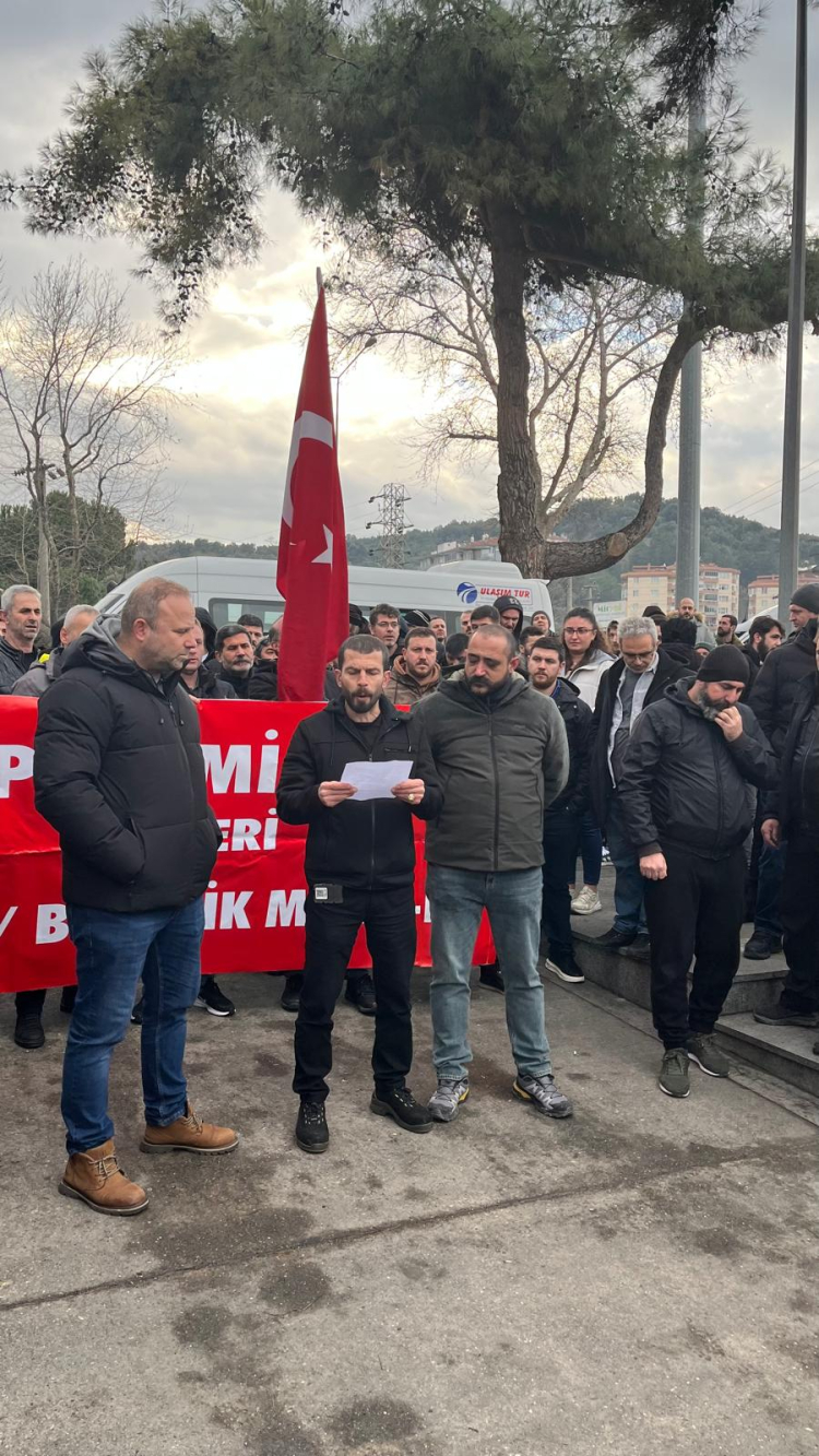 Mudanya'da Metal İşçileri Eylemi Sürüyor