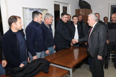 Nilüfer Belediyesi Karla Mücadele Ekipleriyle Devam Ediyor