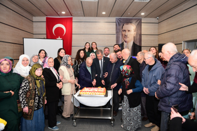 Alzheimer Gündüz Bakım Evi Üyelerinin 3. Yıl Kutlaması