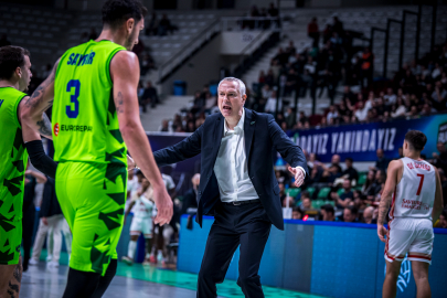 Tofaş, Cholet’i 89-75 yenerek yarışı önde götürüyor
