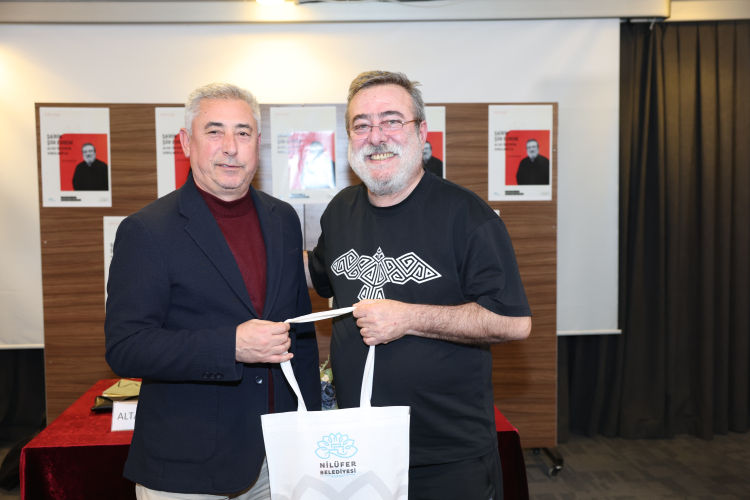 Akif Kurtuluş ile Şiirin Toplumsal İşlevi Üzerine Söyleşi