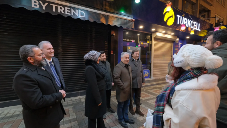Yılbaşı Hazırlıkları ve Kamu Görevlilerinin Hizmet Anları