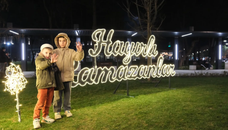 Bursa İnegöl'de Ramazan Coşkusu Meydanlarda