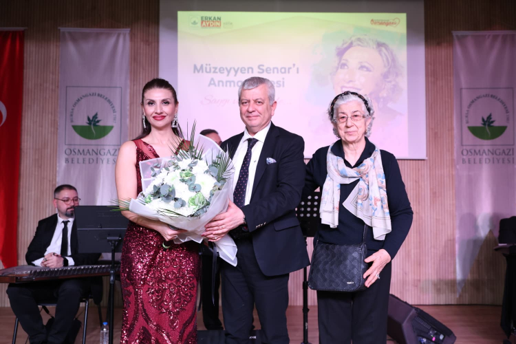 Bursa Osmangazi Belediyesi Müzeyyen Senar’ı Anıyor
