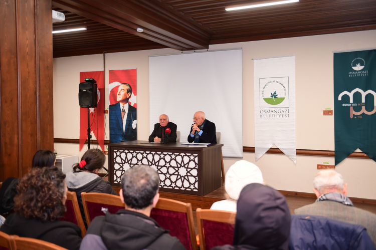 Şehrin Kalbinde Felsefe Rüzgarları Esiyor