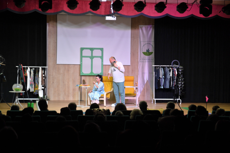 Osmangazi Belediyesi’nin tiyatro etkinliği sürüyor