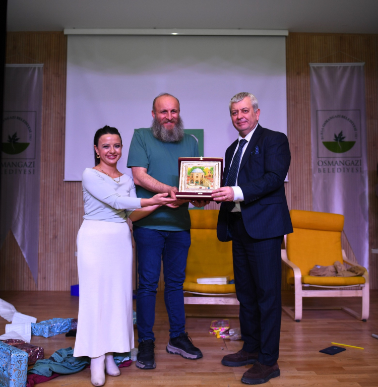 Osmangazi Belediyesi’nin tiyatro etkinliği sürüyor