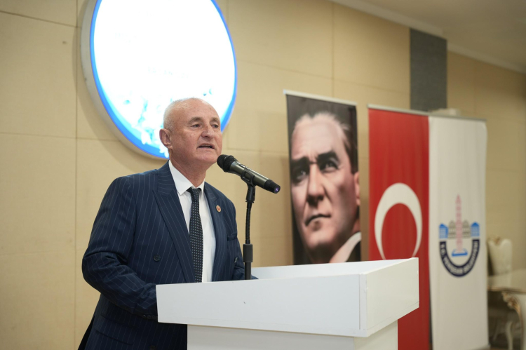 Bursa Yenişehir’de Muhtarlarla Dayanışma Yemeği