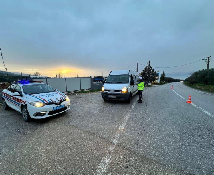 İl Jandarma, Öğrenci Servisleri İçin Trafik Denetimlerini Yoğunlaştırdı