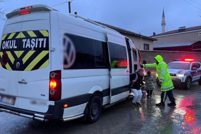 İl Jandarma, Öğrenci Servisleri İçin Trafik Denetimlerini Yoğunlaştırdı