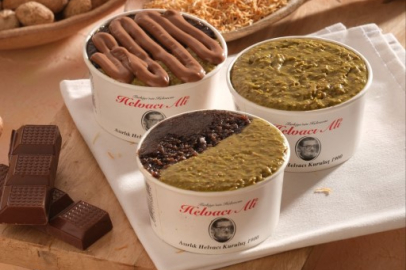 İftarda En Çok Tercih Edilen Dondurmalı İrmik Helvası