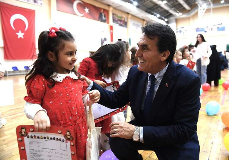 Koza Çocuk Akademisi’nde Karne Dağıtımı