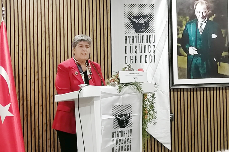 Mudanya Şubesi Canan Güllüyü Ağırladı