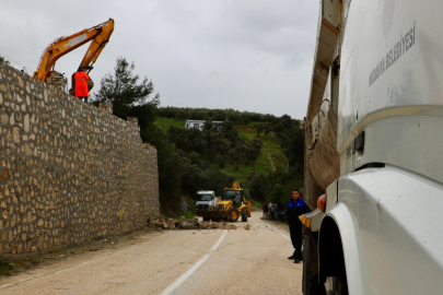 Mudanya Belediyesi, zeytinlik alanda kaçak yapı nedeniyle yürütülen işlemleri tamamladı