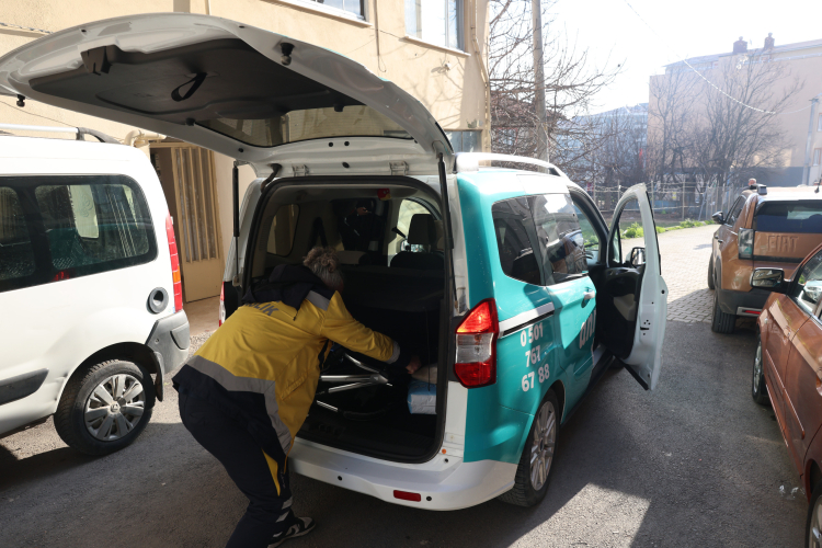 Anne Taksi ile Kolay ve Ücretsiz Ulaşım