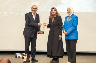 Suriye Zindanlarının Sessiz Çığlığı Bursa'da Yankılandı