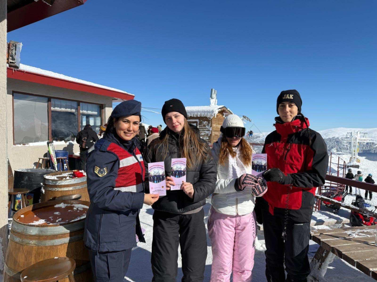 Kadın Acil Destek Uygulaması (KADES) bilgilendirme faaliyeti