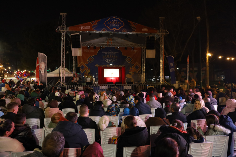 Bursa Büyükşehir’in Ramazan Meydanı Parladı