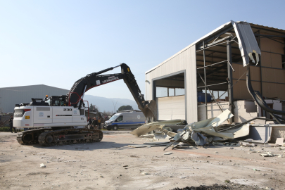 Bursa Nilüfer'de 4 Kaçak Bina Yıkıldı