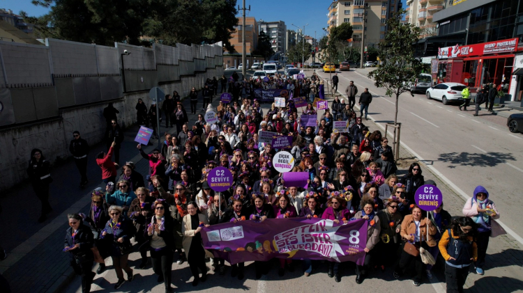 Nilüfer’de Kadınlar İçin Eşitlik ve Barış Yürüyüşü