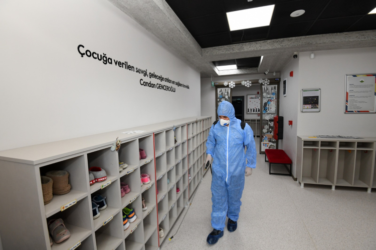 Bursa Osmangazi'de Kreşlerde Hijyen Çalışmaları Kesintisiz Sürüyor