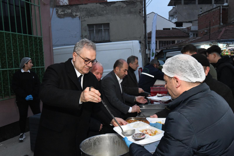 Bursa Osmangazi’de Ramazan Son Sofra Gülbahçe’de