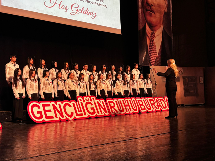 Bursa'da İstiklal Marşı ve Mehmet Akif Ersoy Unutulmuyor