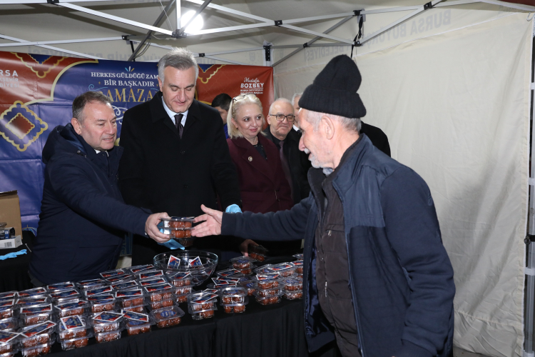 Bursalı Gemlikliler Büyükşehir Dayanışma Sofrası