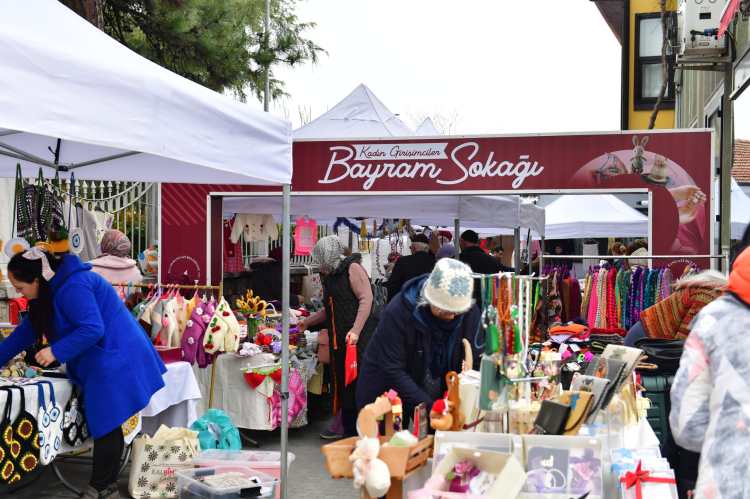 Bursaspor: Osmangazi'de Kadın Girişimcilere Yerel Destek