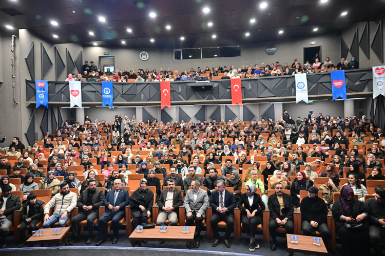 Dursun Ali Erzincanlı Bursa Yıldırım'da Gönüllere Dokundu