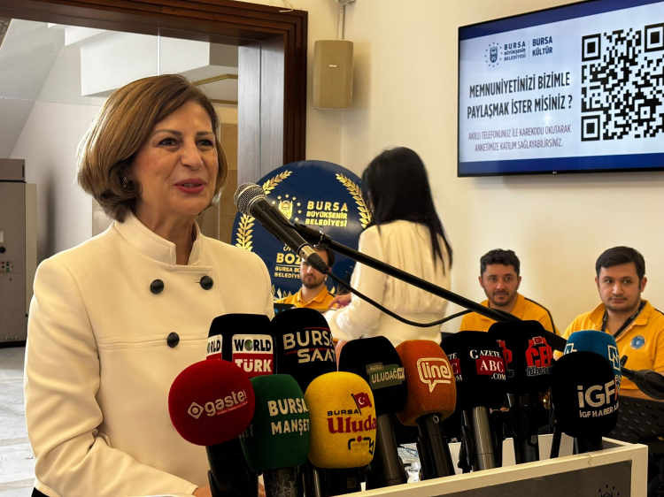 İpekçilik geleneğini yaşatmayı hedefleyen sergi açıldı