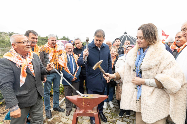 İzmir'de Yörük ve Türkmenlerle Çifte Bayram Coşkusu