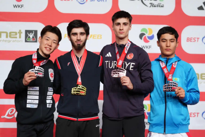 Kağıtspor’un Voleybol ve Spor Branşlarındaki Başarısı