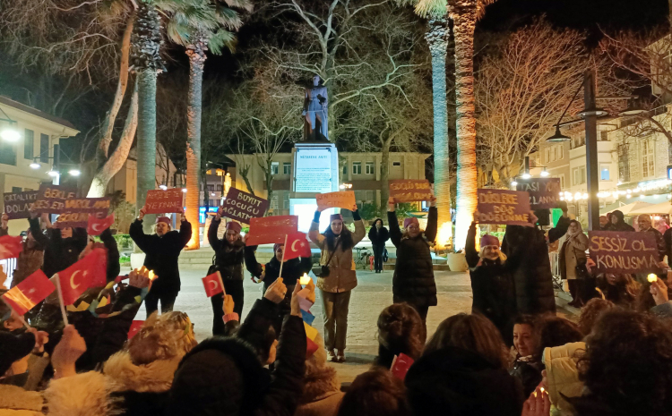 Mudanya’da Kadınlar 8 Mart’ta 8 Dakika Sessiz