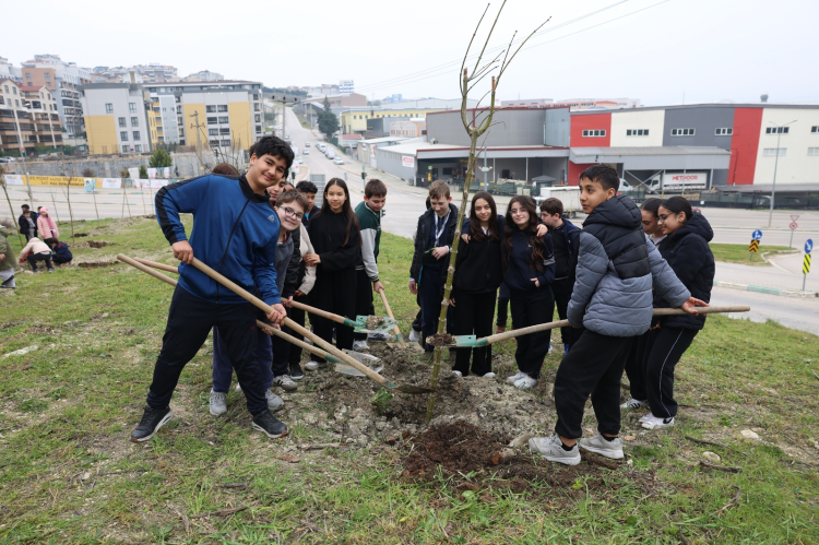 Nilüfer’de Minikler Doğaya Nefes Veriyor