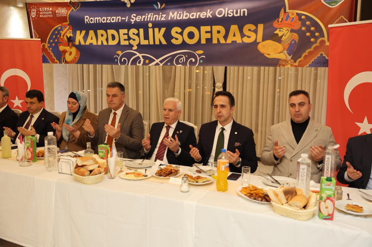 Ramazan’ın Manevi İklimi Bursa’dan Balkanlar’a Taşıdı