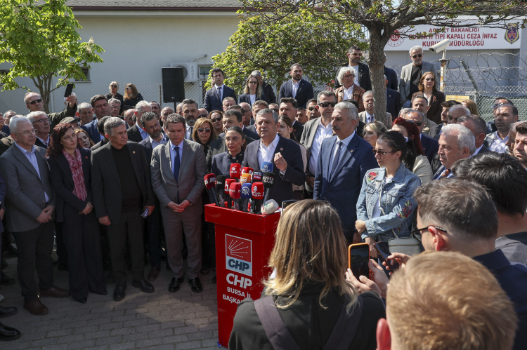 Bozbeyi Ziyaret Eden Özgür Özel Bursa'da Tutuklu