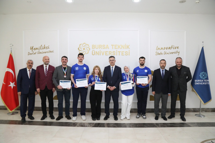 BTÜ Kadın Floor Curling Takımı Türkiye Üçüncüsü