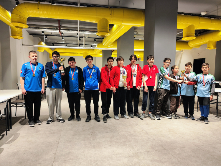 Bursa Büyükşehirli Satranççılar Başarıya Doymadı